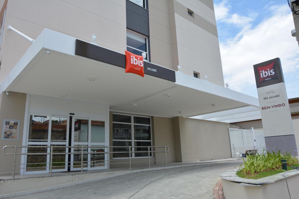 Hotel ibis Jacareí Exterior foto